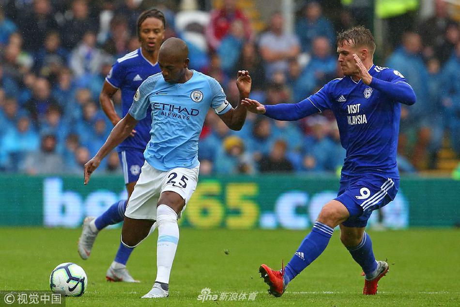 费尔南迪尼奥起脚