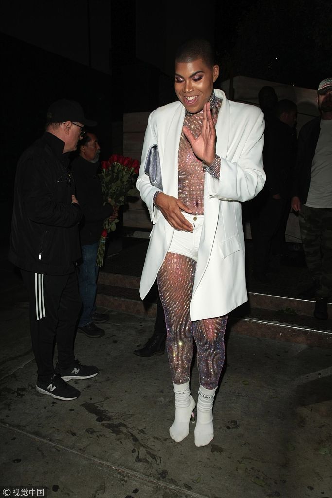 魔术师儿子EJ欢度生日趴