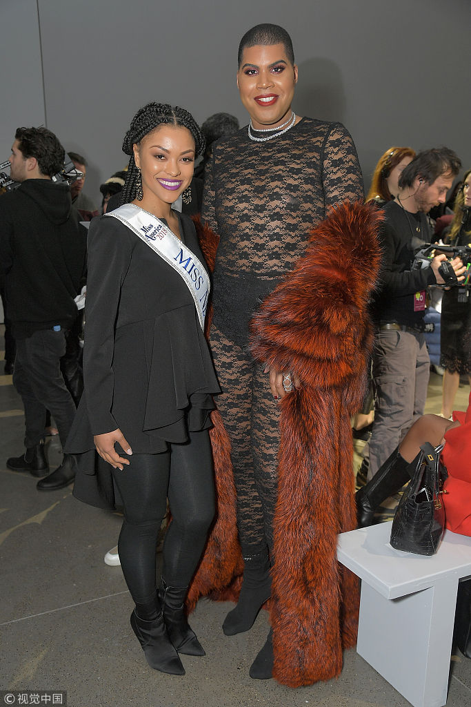 “魔术师”爱子EJ出席活动