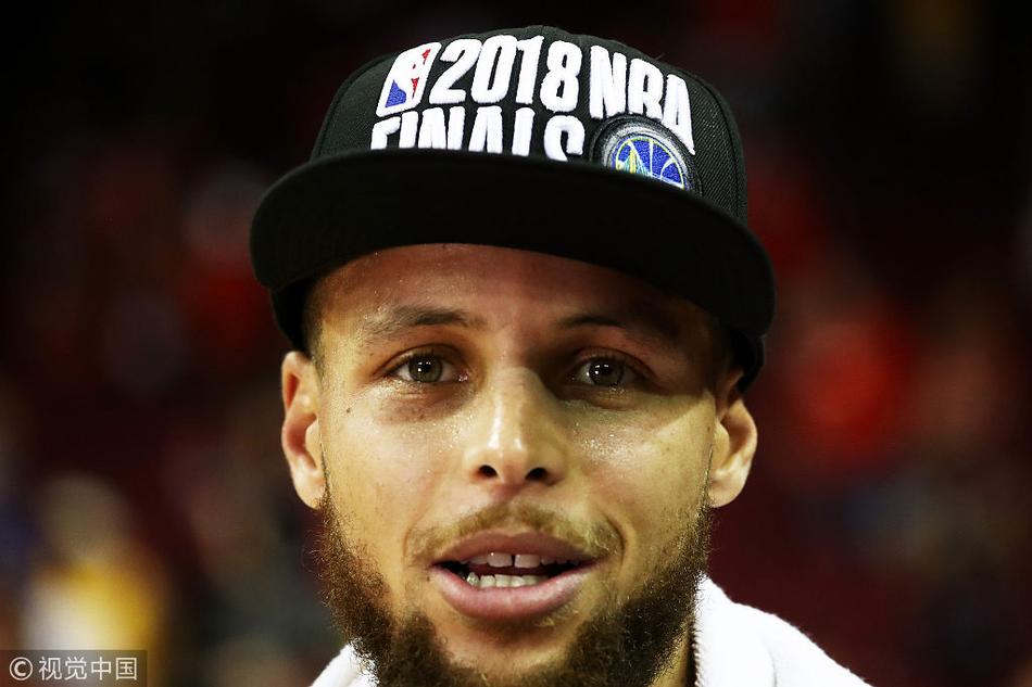 库里赛后乐开花