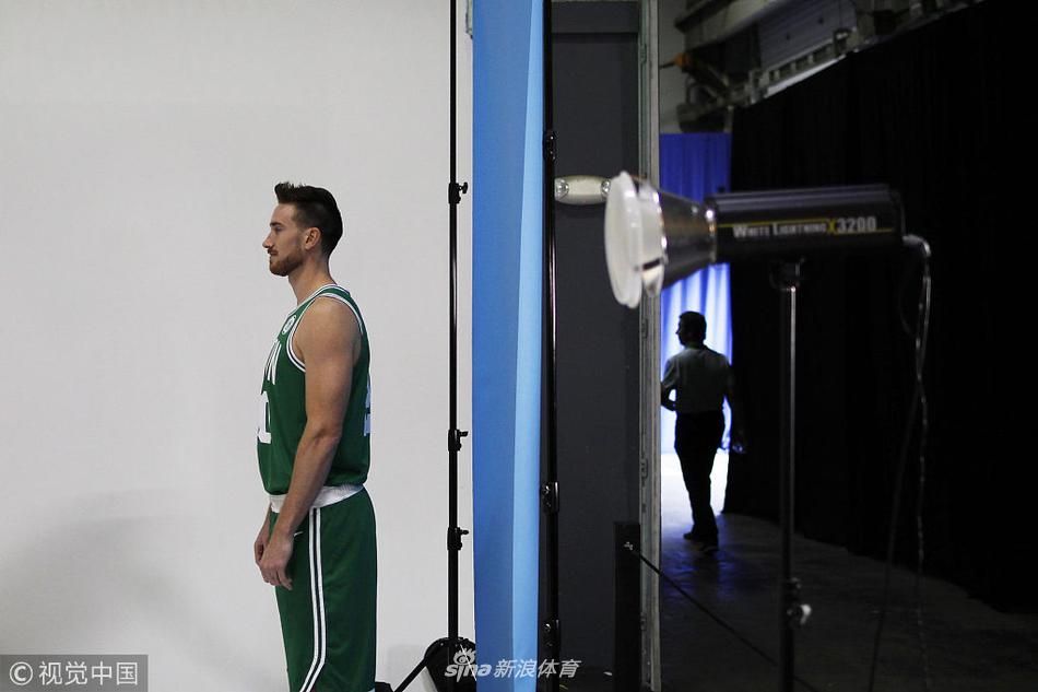 准东部冠军！这可能是新赛季对勇士威胁最大的对手