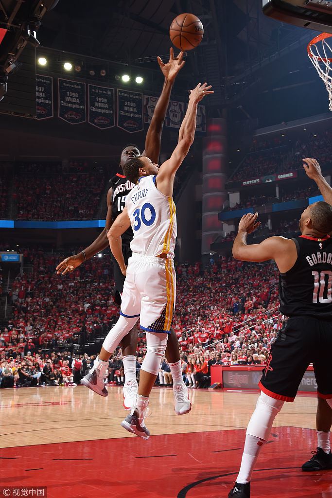 卡佩拉防守库里