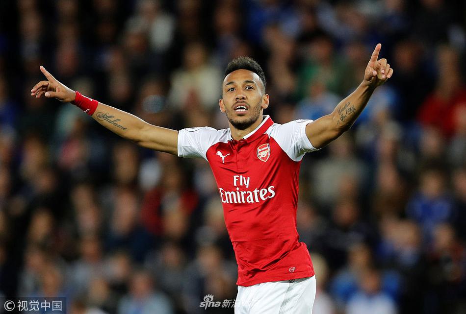 奥巴梅扬庆祝扳平