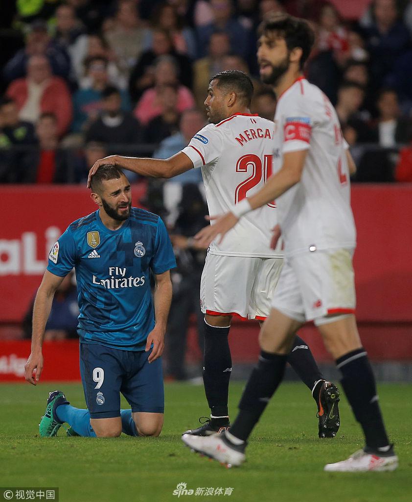 本泽马被摸头杀