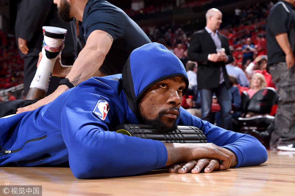 杜兰特赛前热身