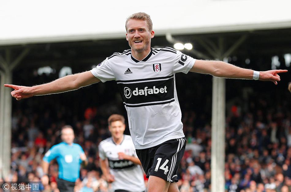 许尔勒庆祝进球