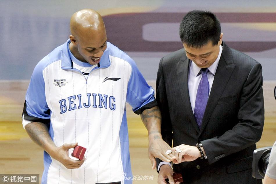 马布里与闵鹿蕾