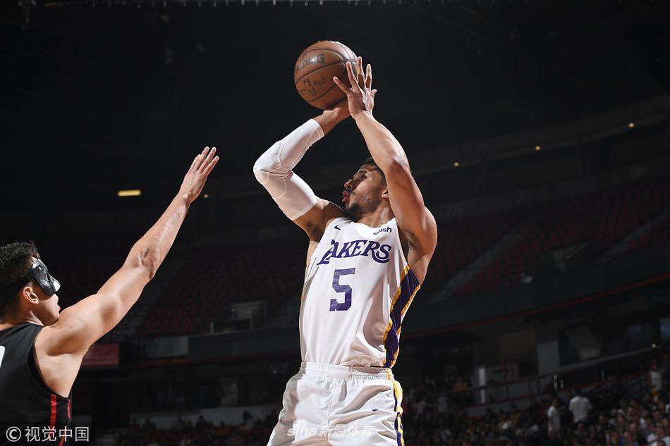 2018NBA夏联决赛：湖人73-91开拓者