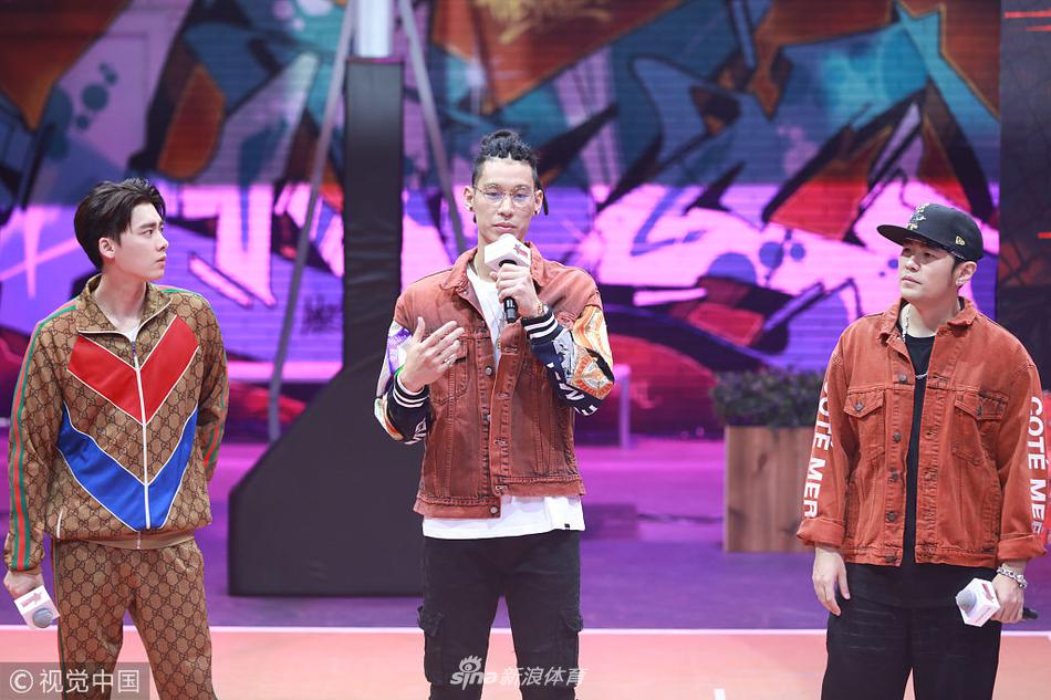 林书豪携手周杰伦李易峰出席综艺节目