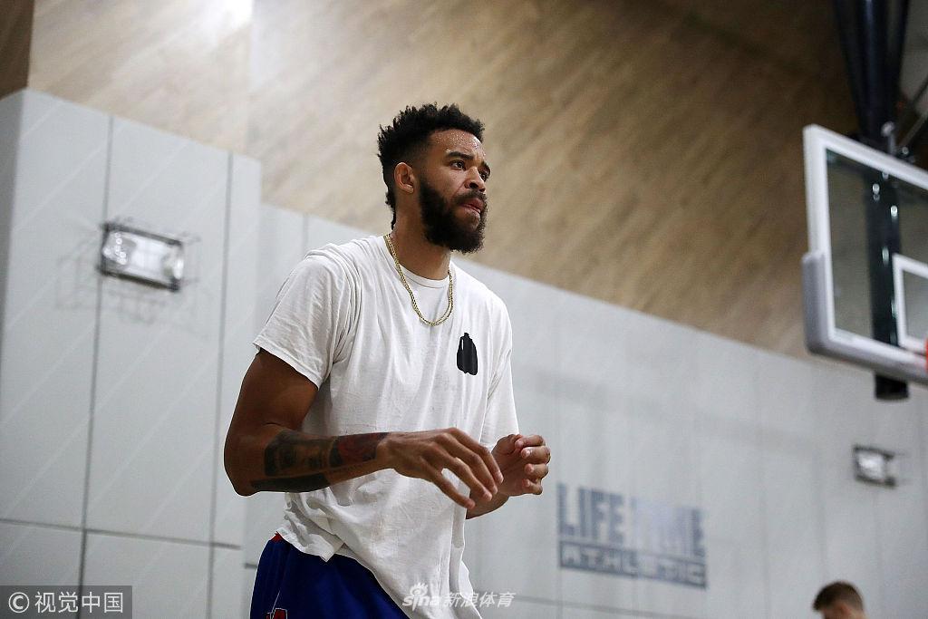 湖人新中锋麦基