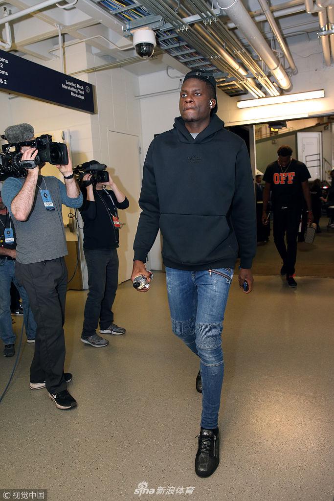 火箭队饼皇卡培拉