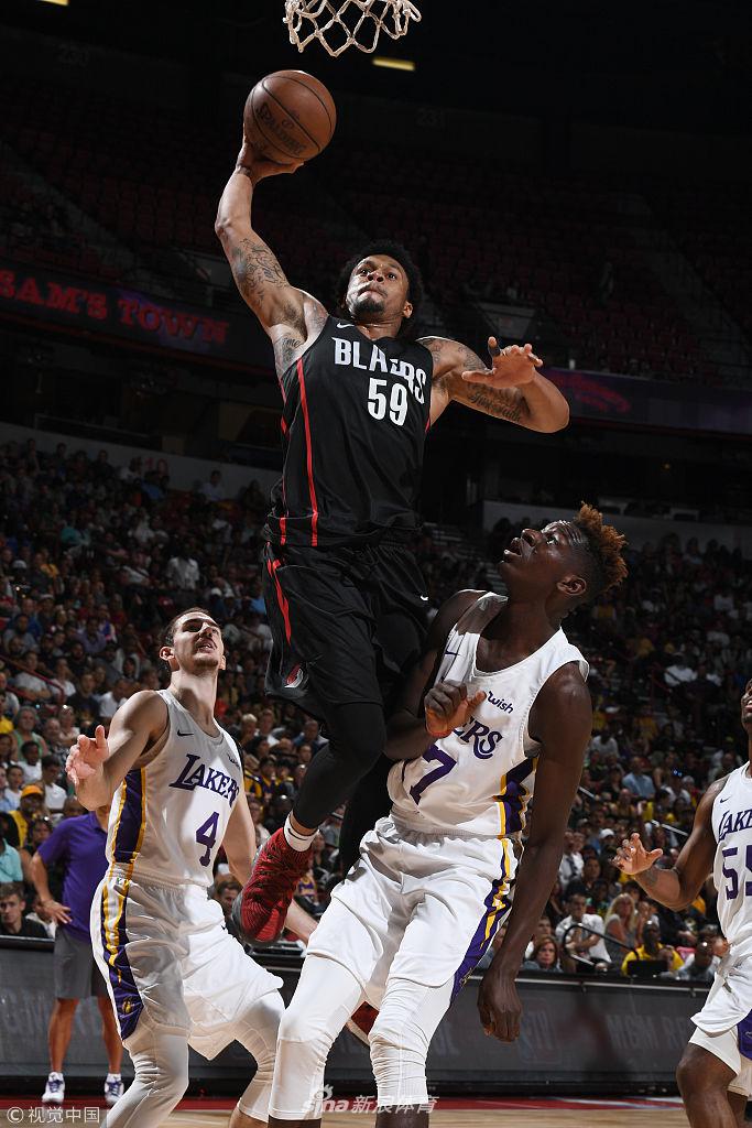 2018NBA夏联决赛：湖人73-91开拓者