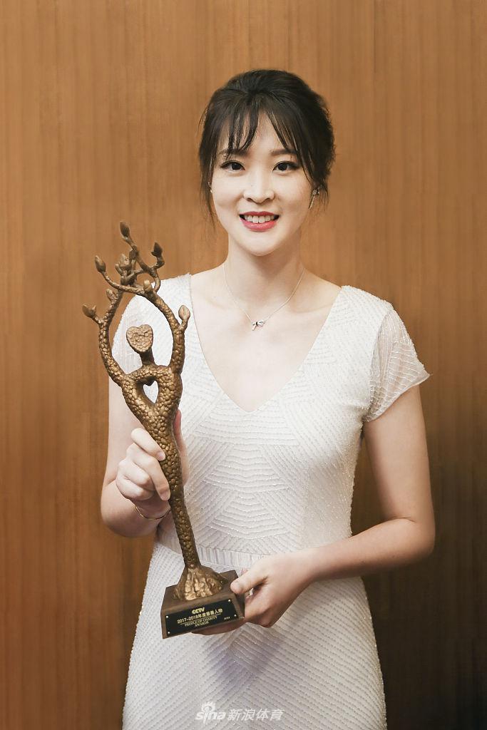 惠若琪当选CCTV年度慈善人物