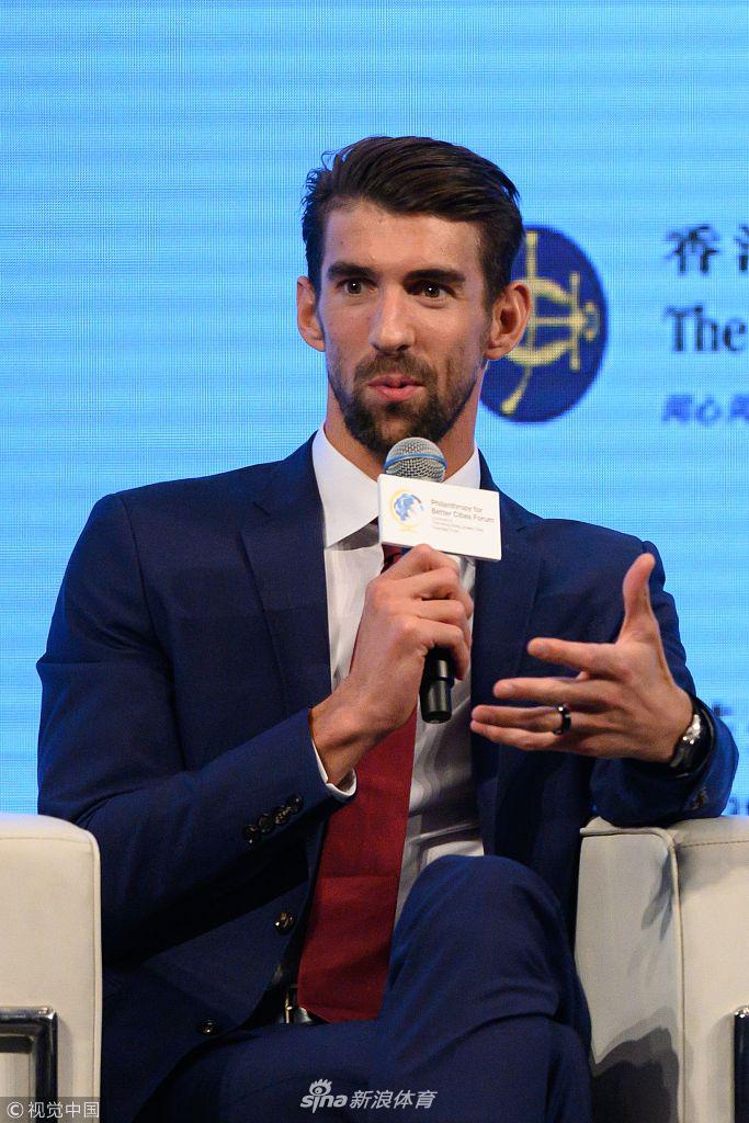 姚明携手菲尔普斯出席香港慈善论坛