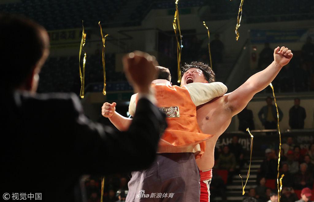 韩朝民俗摔跤共同入选非遗