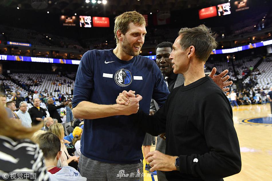 回忆杀！达拉斯小牛三剑客再聚首