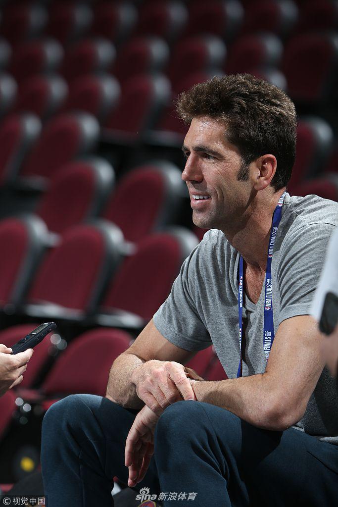 勇士总经理督战