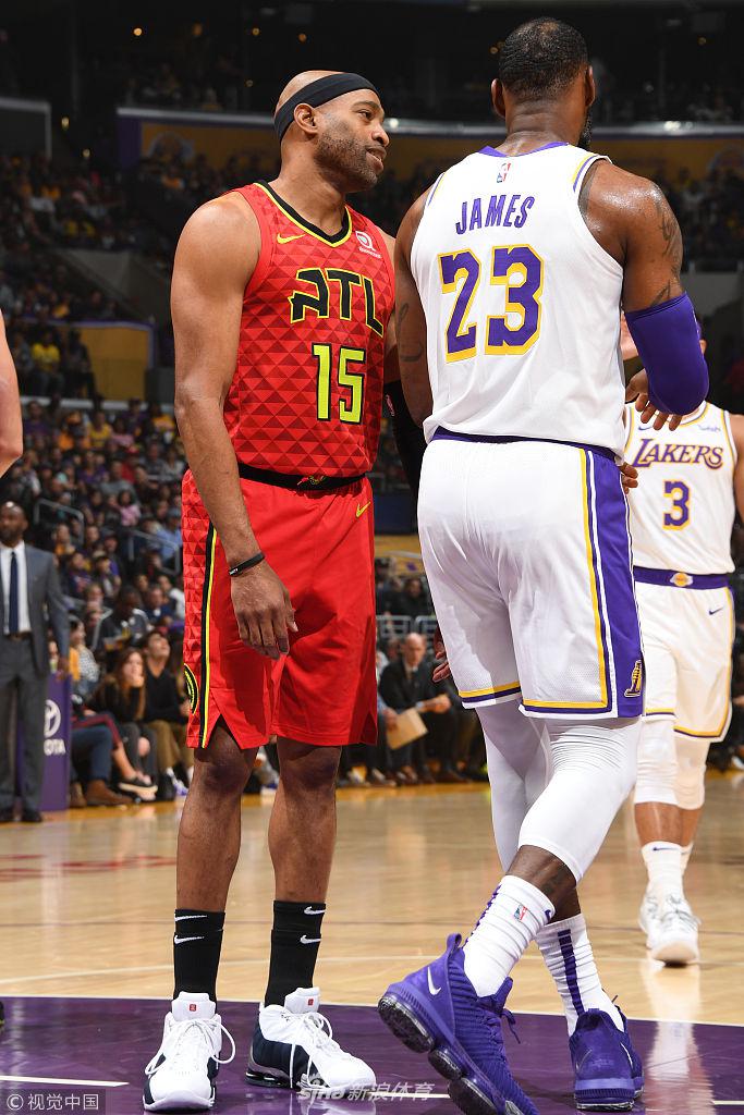 卡特和詹姆斯交流