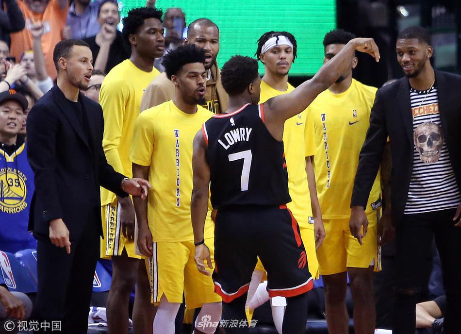 洛瑞与勇士争辩