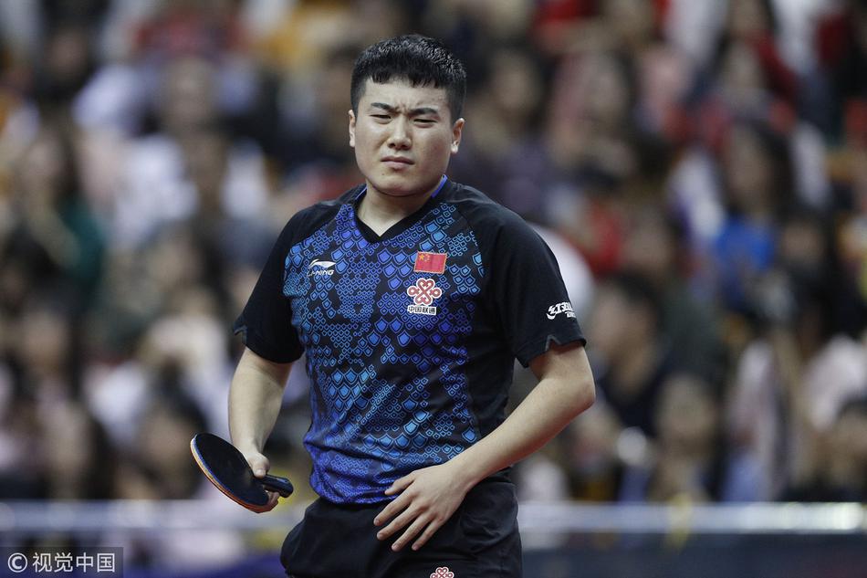 直通赛樊振东3-0梁靖