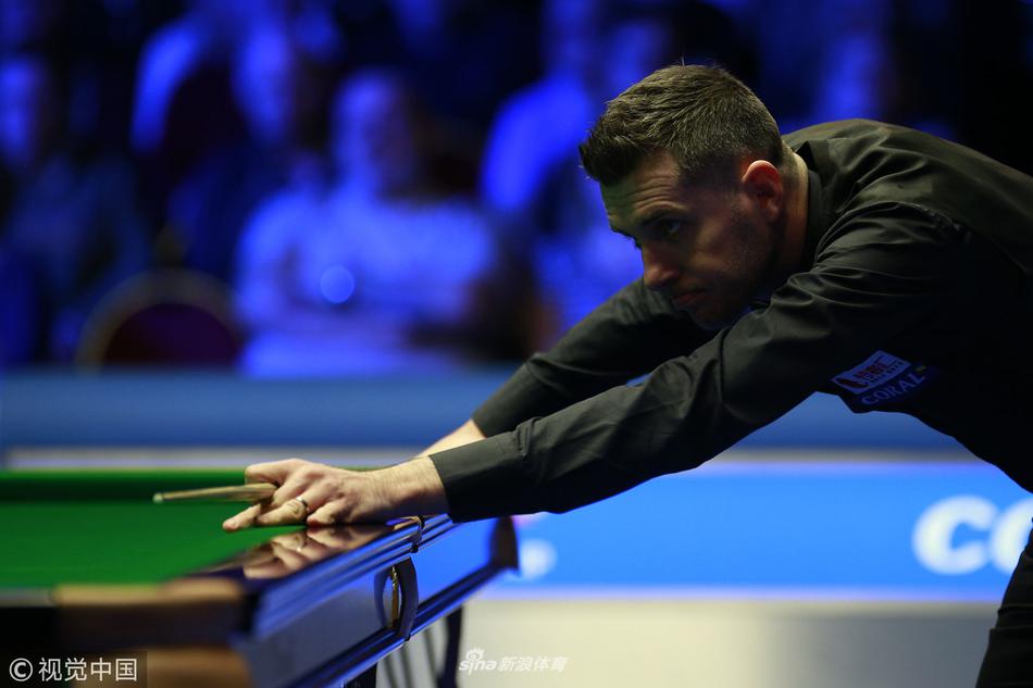 巡回锦标赛罗伯逊6-2塞尔比