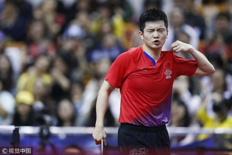 直通赛樊振东3-0梁靖