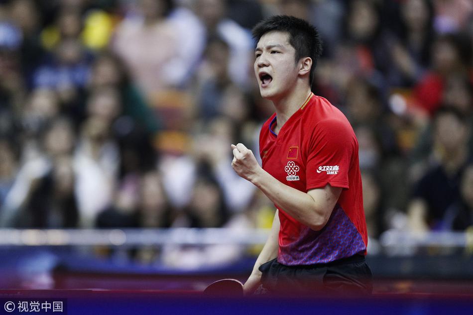 直通赛樊振东3-0梁靖