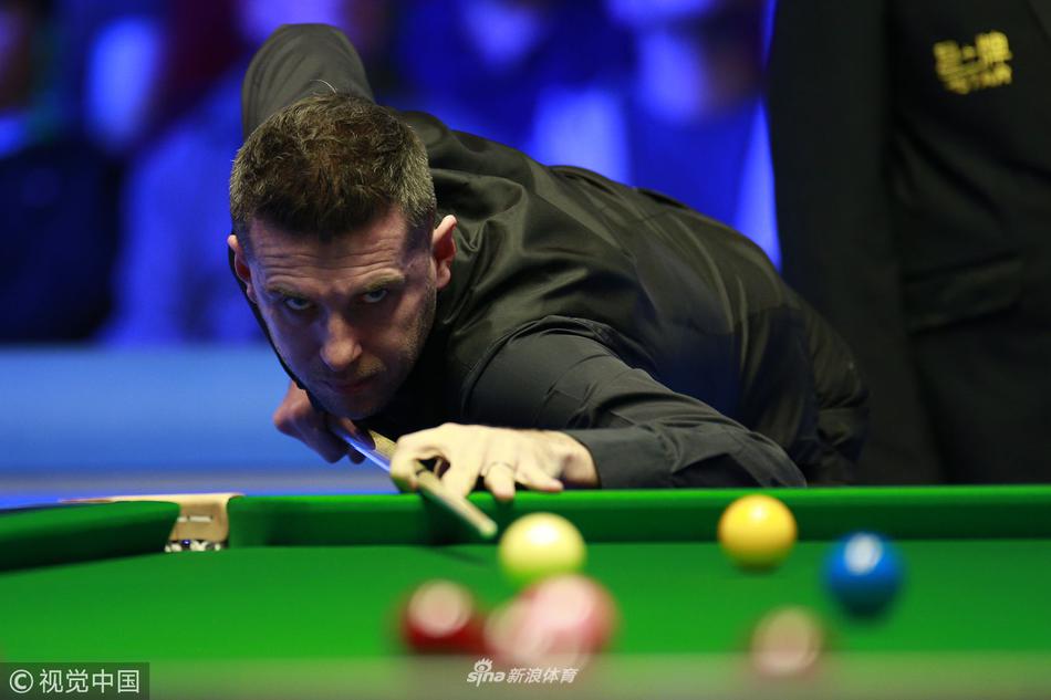 巡回锦标赛罗伯逊6-2塞尔比