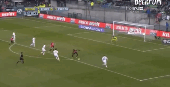 经典！贝克汉姆导弹式长传球