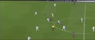 梅西18岁时就逆天！过人太残暴