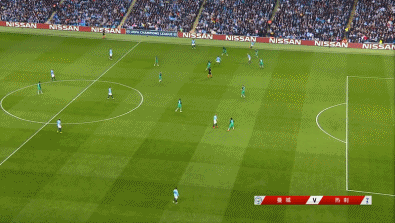 开天眼！足坛第一直塞大师是他