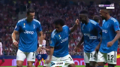 尤文悍将庆祝太骚气 C罗看呆了