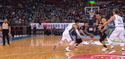 风骚小陀螺赵继伟要回来了!