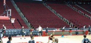 火箭训练营首日精彩瞬间 威少全程乐开花 哈登秀后撤步三分