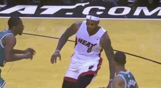 绿军两人犯规也拦不住