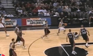 两人围堵三人追击，还是拿他没办法