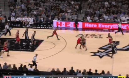 9、抢断+压哨三分