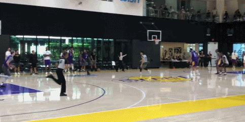 湖人5V5对抗赛浓眉打服魔兽！詹姆斯超远三分绝平！隆多反绝杀！