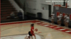 手掌比浓眉宽！臂展比库里长！17岁美国第一女扣将扣篮大赛夺冠