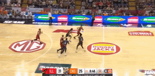 预订状元？18岁三球狂砍32分11板13助！神准三分+突破暴扣看呆了