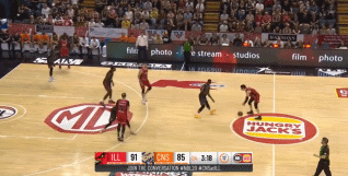 预订状元？18岁三球狂砍32分11板13助！神准三分+突破暴扣看呆了