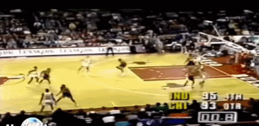 库科奇0.8秒打板三分绝杀