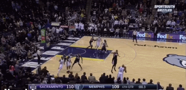 考特尼-李0.3秒空接绝杀