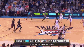 9、库里超远三分杀死雷霆