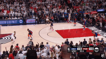 4、利拉德超远三分绝杀雷霆