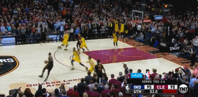 詹姆斯大帽+压哨三分绝杀率队赢下天王山