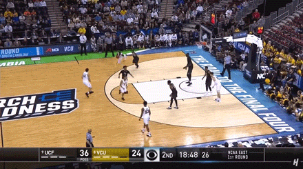 2米31黑版姚明闪耀夏联赛场！“踮脚扣”征服球迷！太BUG了