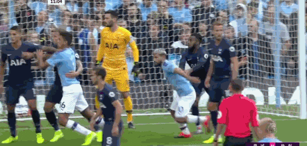 罗德里被拉倒主裁判不启用VAR