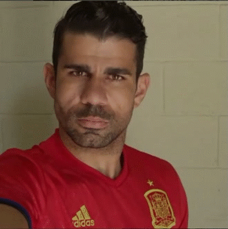 盛世美颜嘟嘴卖萌 你爱了吗