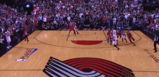 利拉德0.9s三分绝杀火箭